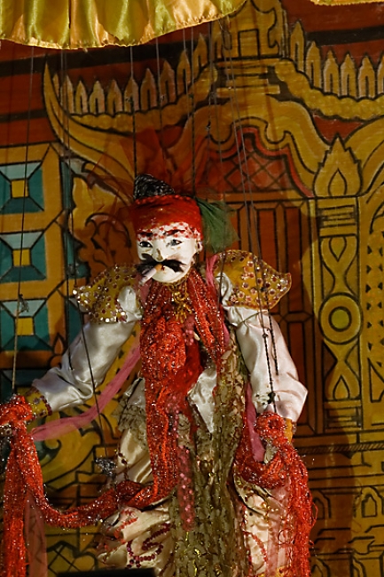 Pagan-diner marionnettes-005